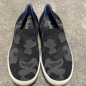 Rothy’s Camo  Stylish Black and Gray Slip-On Shoes